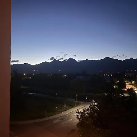 Orol S Vyhladom Na Vysoke Tatry A Sukromnou Saunou Apartmán Svit