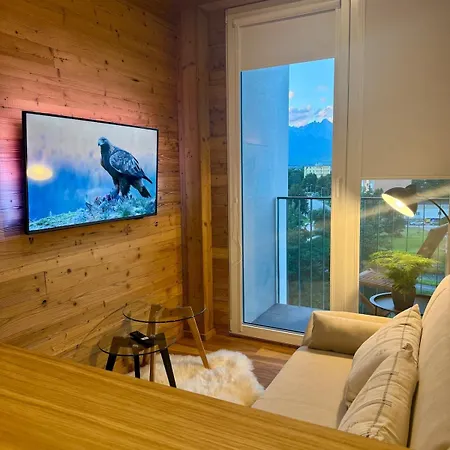 Daire Orol S Vyhladom Na Vysoke Tatry A Sukromnou Saunou