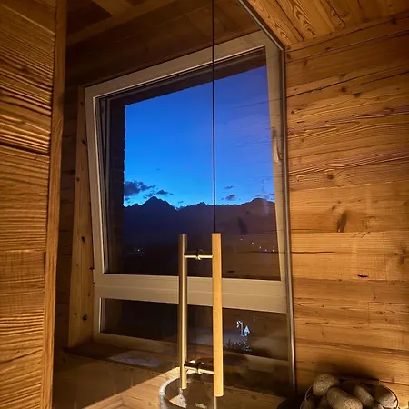 Orol S Vyhladom Na Vysoke Tatry A Sukromnou Saunou Apartmán Svit