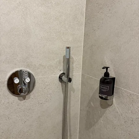 Apartman Orol S Vyhladom Na Vysoke Tatry A Sukromnou Saunou Szvit