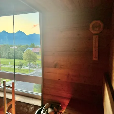 Orol S Vyhladom Na Vysoke Tatry A Sukromnou Saunou Apartman Szvit